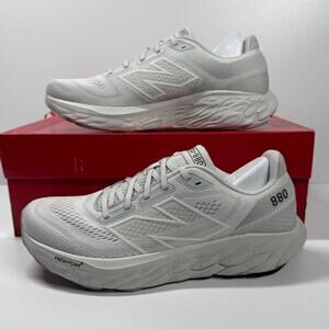 NIB •New Balance Men's Fresh Foam X 880 V14 Running Shoe
Size: 8.5
